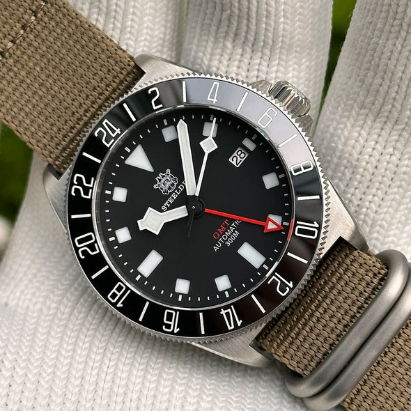 Steeldive SD1925GMT 43mm NH34 Men Watch