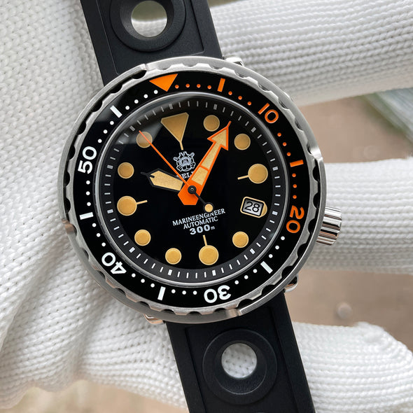 Steeldive Vintage SD1975V Tuna Dive Watch
