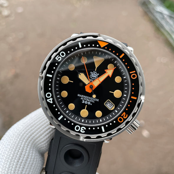 Steeldive Vintage SD1975V Tuna Dive Watch